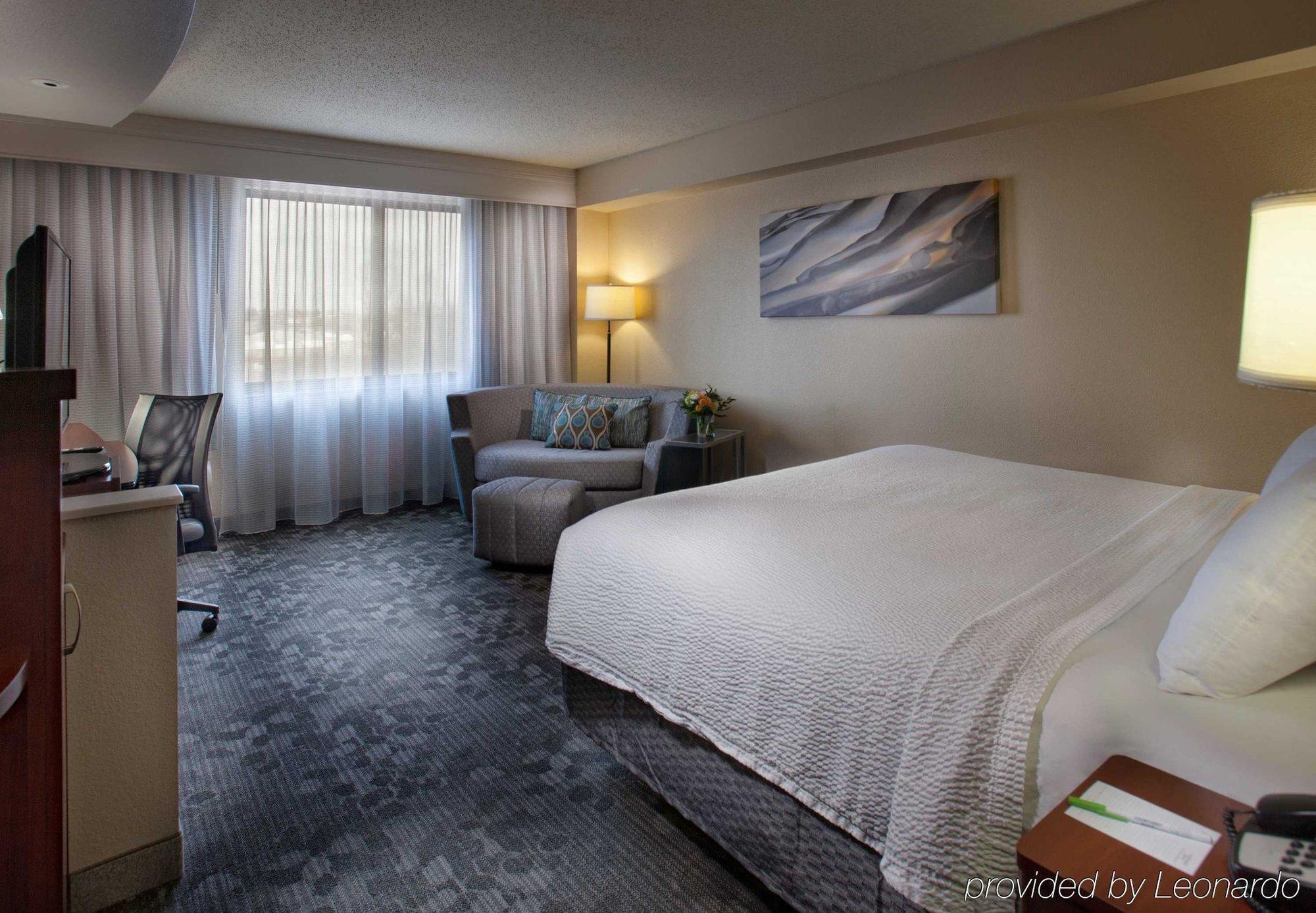 Courtyard By Marriott Fayetteville Dış mekan fotoğraf